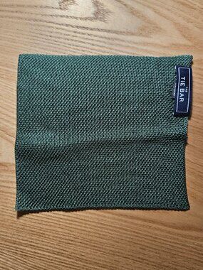Silk knit The Tie Bar forest green pocket square